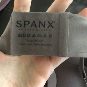 SPANX Intimates & Sleepwear - Nwot Spanx pillowcup bra 38D - gray/putty color SPANX Intimates & Sleepwear - Nwot Spanx pillowcup bra 38D - gray/putty color